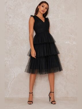 Chi Chi London Black Tiered Tulle Ruffle Cocktail Dress Sleeveless V Neck Fit &